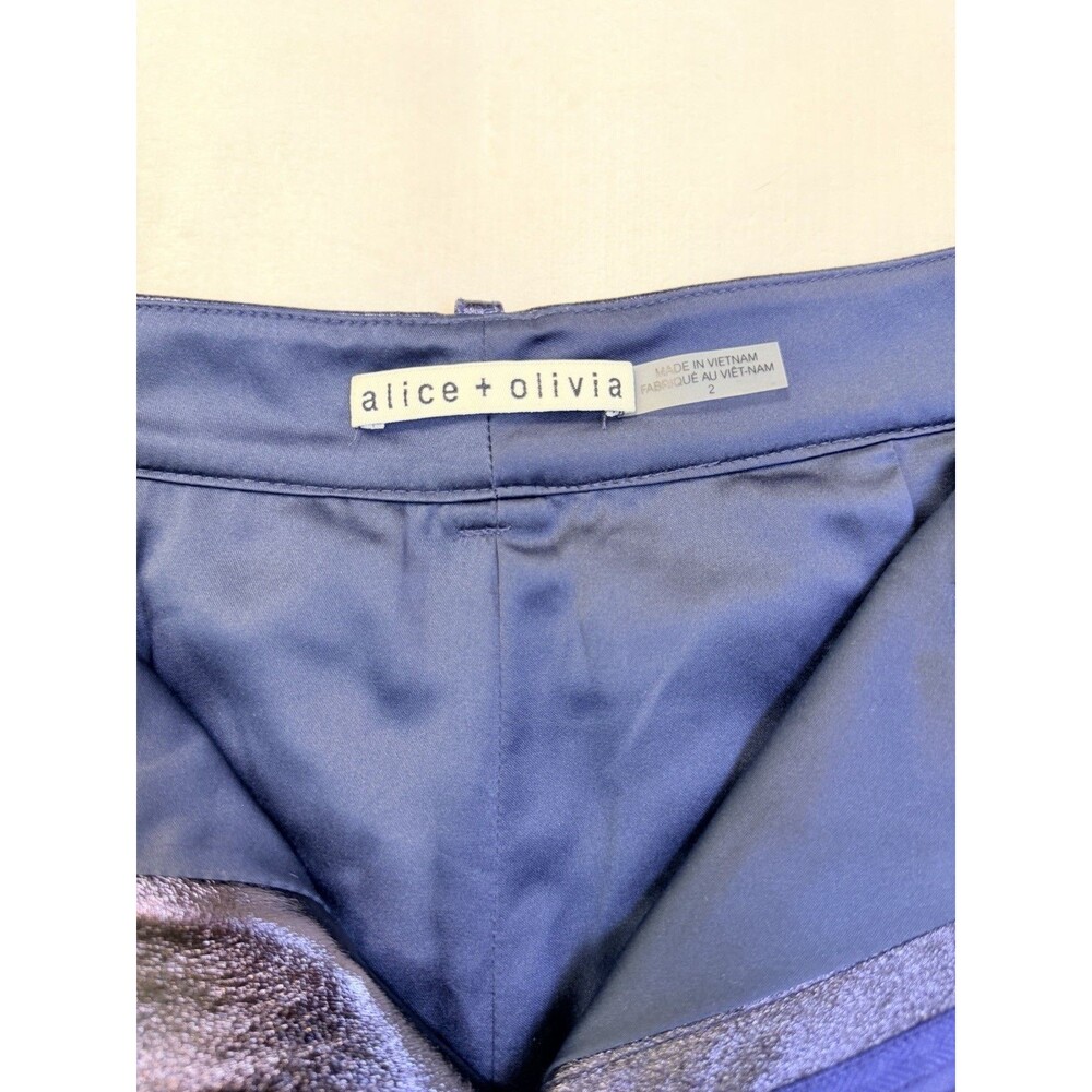 Alice + Olivia Faux Leather Pleated Cuff Metallic Shorts Women’s Purple Size 2 - Picture 2 of 11